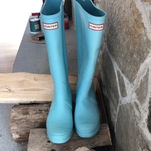 Hunter Rain boots. Light blue size 6
